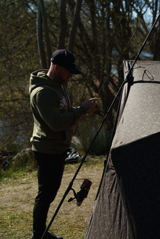 Shelter Solar Undercover Brolly System