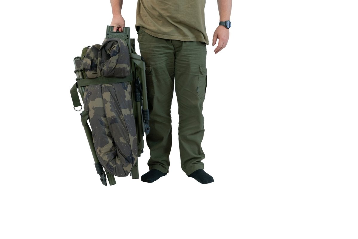 Bed Chair con saco de dormir Solar Worldwide STD 6 patas - Tienda Carpfishing
