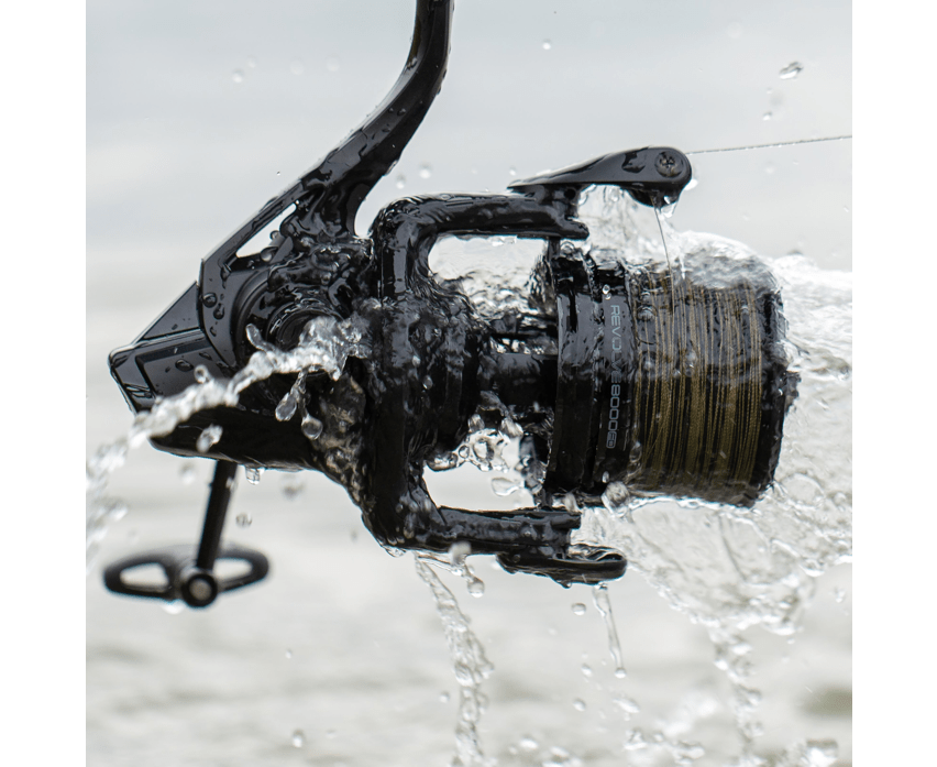 Carrete Avid Carp Revolve 8000FD - Tienda Carpfishing
