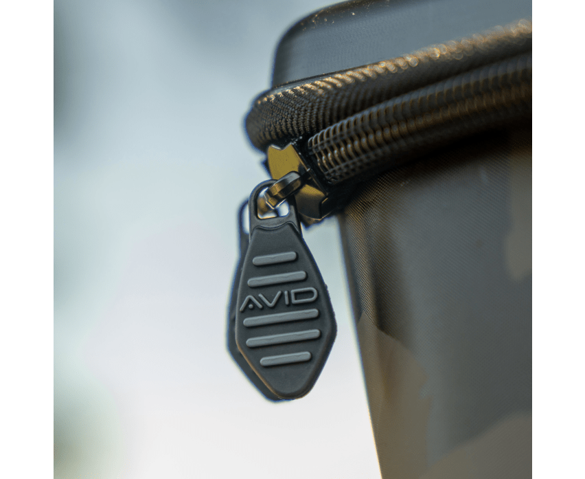 Macuto Avid Carp Stormshield EVA Camo 40 L - Tienda Carpfishing