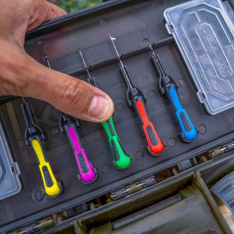 Caja Korum Roving Flox Fully Loaded - Tienda Carpfishing