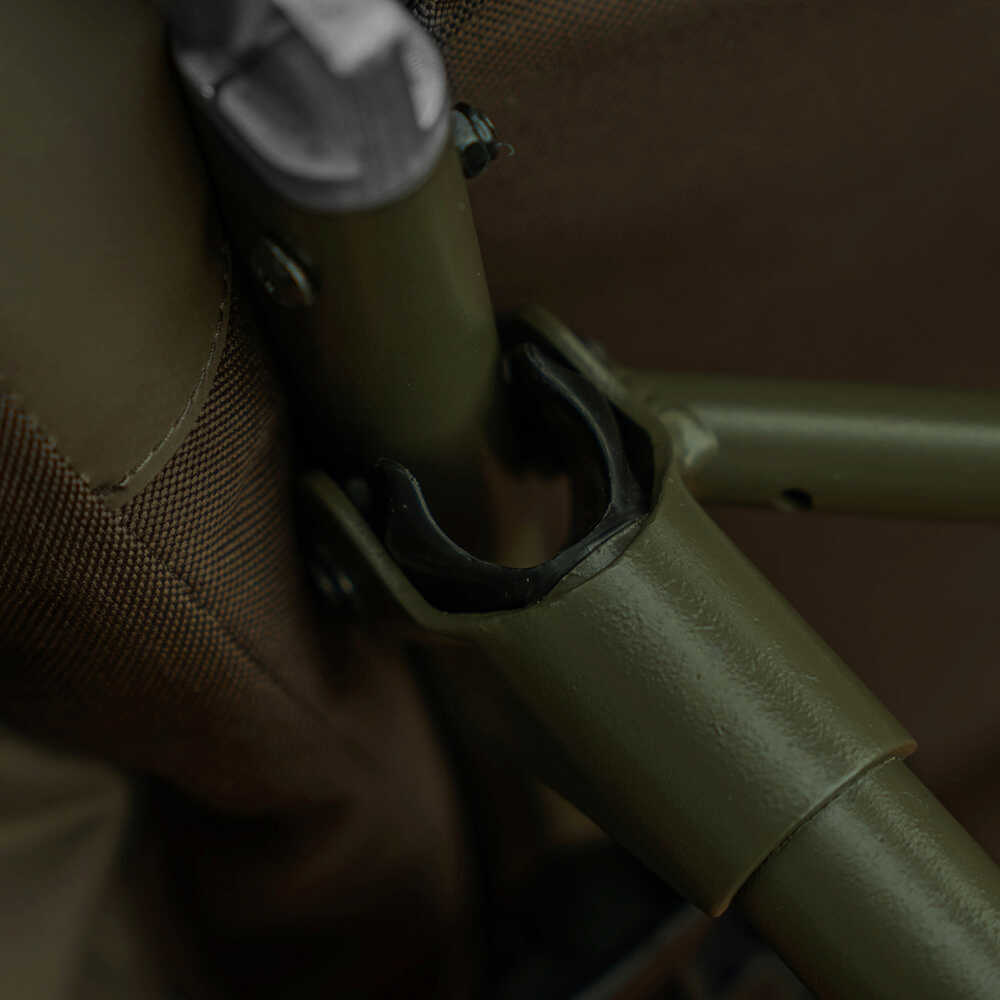 Bed Chair with sleeping bag Avid Carp Benchmark Ultra X System 8 legs