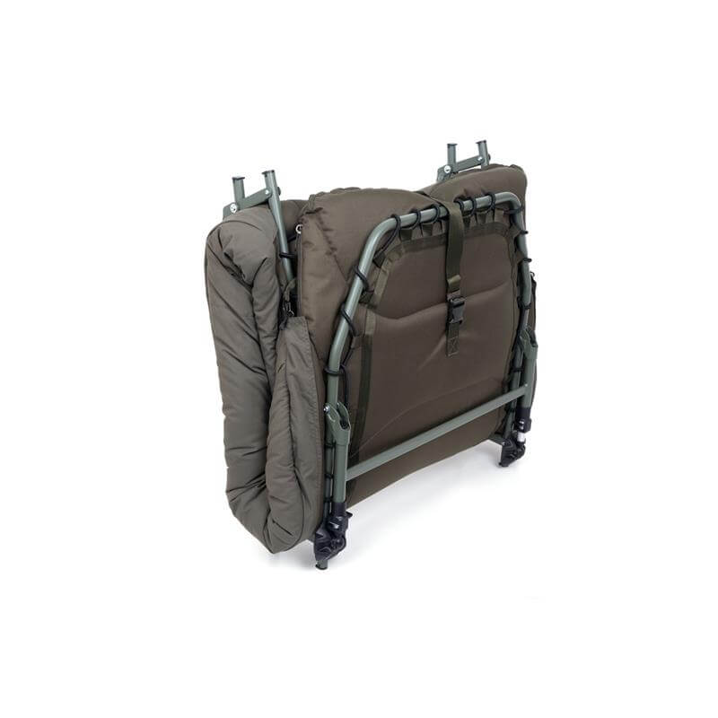 Bed Chair with 5-season sleeping bag Daiwa