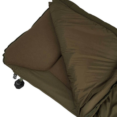 Bed Chair with sleeping bag Avid Carp Revolve System
