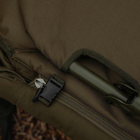 Bed Chair with sleeping bag Avid Carp Revolve X System 8 legs