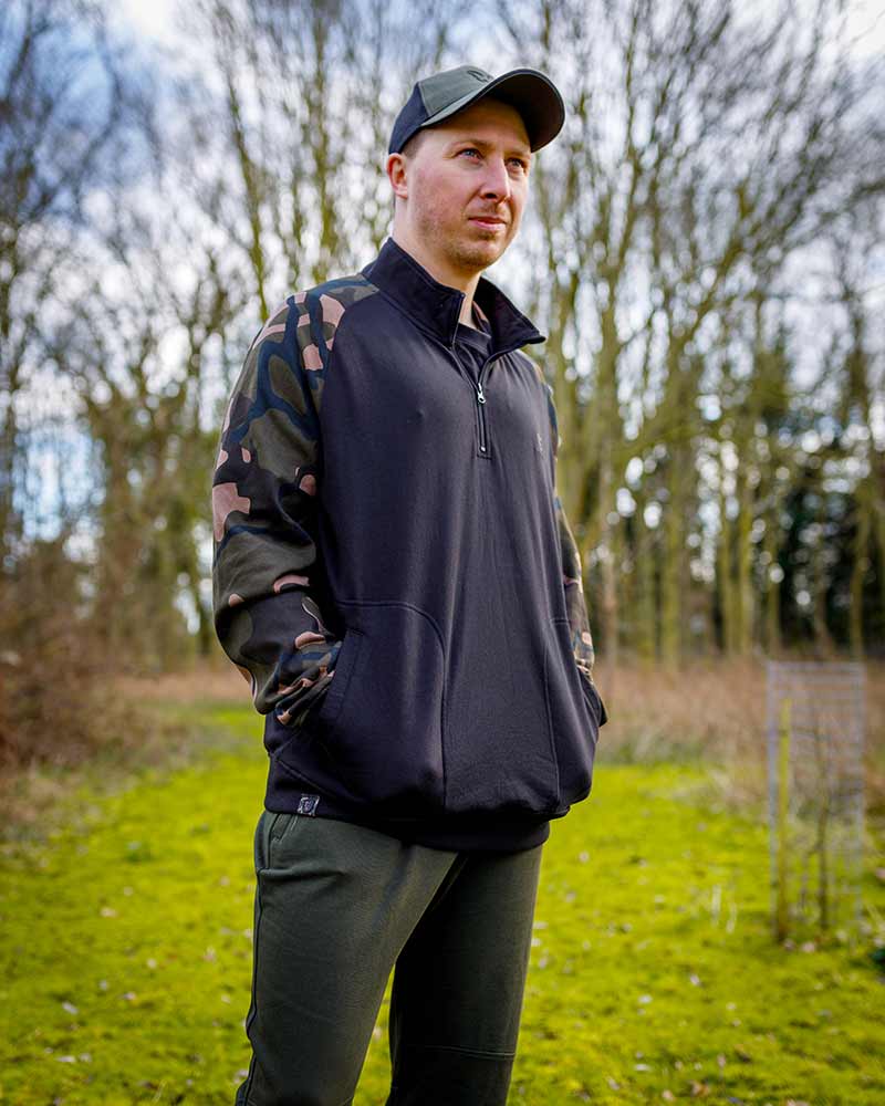 Sweatshirt Fox LW Black and Camo with zipper