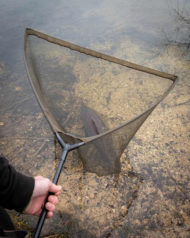 Landing net Fox Eos-X 42" 2 Sections