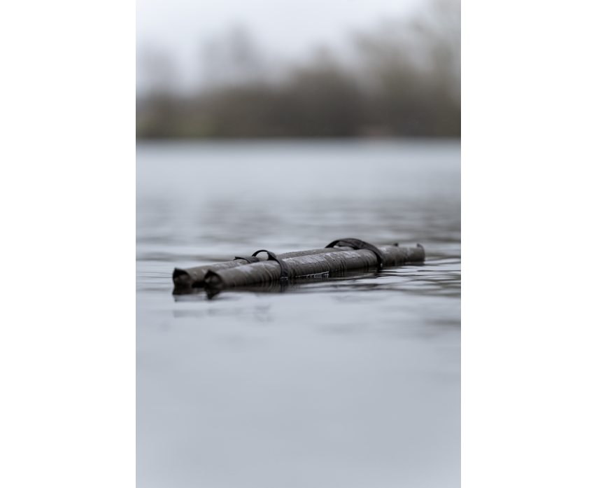 Floating retaining bag Avid Carp Revolve XL