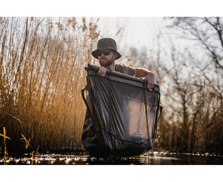 Floating retaining bag Avid Carp Revolve XL