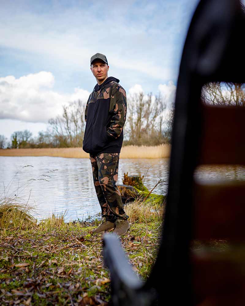 Sweatshirt Fox LW Black and Camo hooded and zippered hoodie