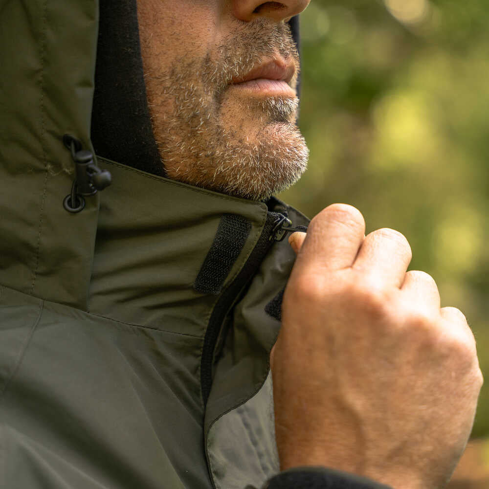 Thermal suit Avid Carp Revolve Waterproof