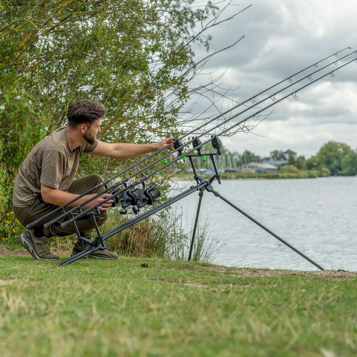 Tripod Avid Carp Extremity 3 Rods
