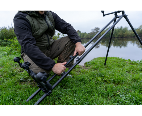 Tripod Korum Deluxe 3 Rods