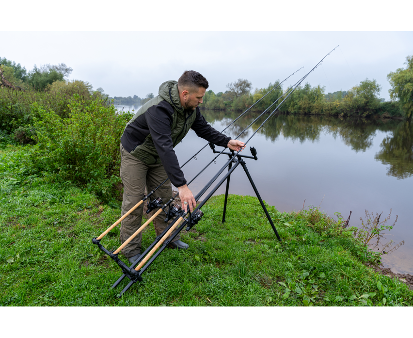 Tripod Korum Deluxe 3 Rods