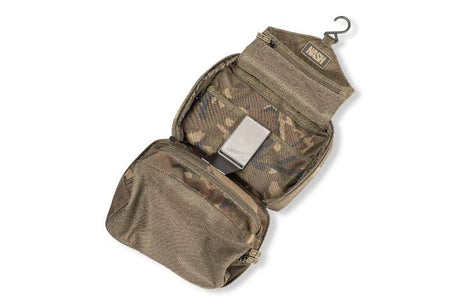 Toiletry Bag Nash Subterfuge - Tienda Carpfishing