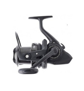 Carrete Daiwa Black Widow 25 5000 A - Tienda Carpfishing