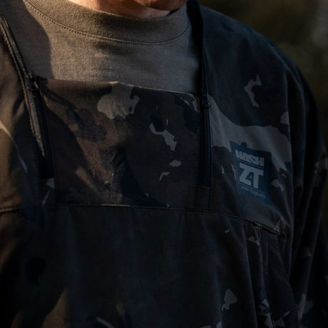 Cortavientos Impermeable Nash ZT Lite Hydra Flex con capucha - Tienda Carpfishing