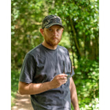 Gorra Avid Carp Distortion Dark Camo - Tienda Carpfishing