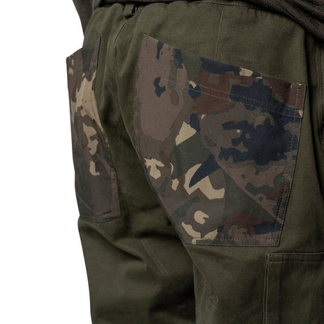 Pantalón Nash Impermeable ZT Low Key - Tienda Carpfishing