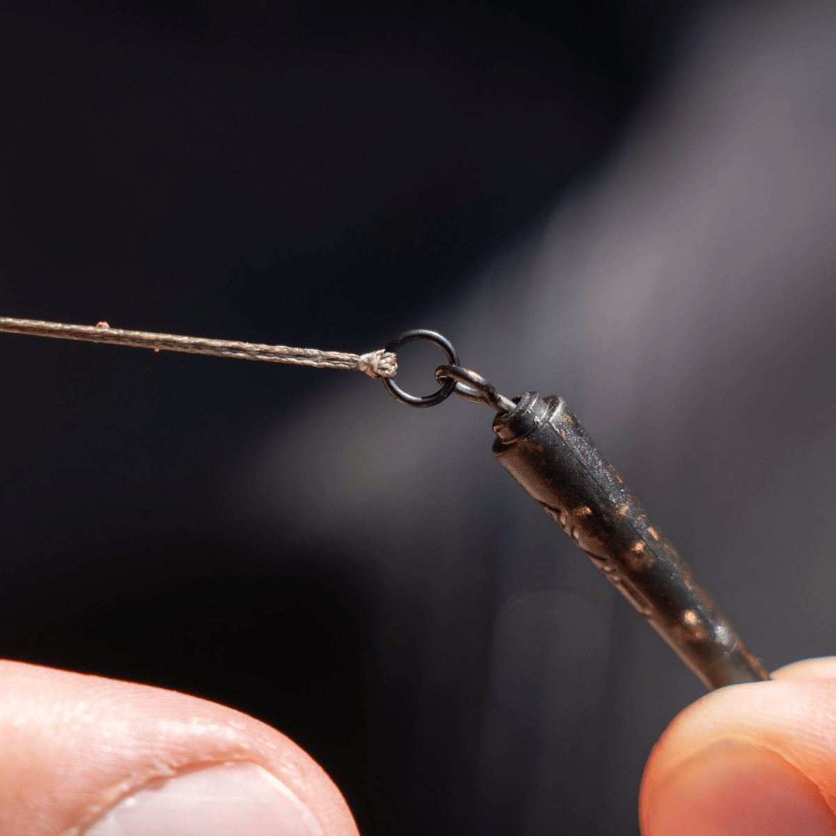 Ring Swivel Bag Stem Avid Carp Outline FleckTone L - Tienda Carpfishing