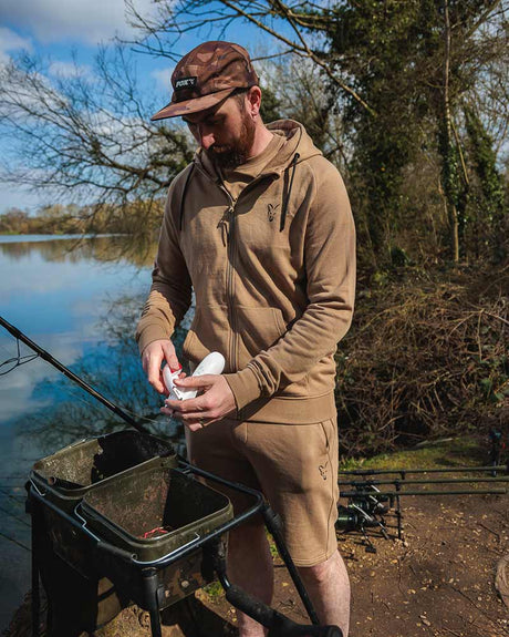 Sudadera Fox LW Tan Ltd Edition con capucha y cremallera - Tienda Carpfishing