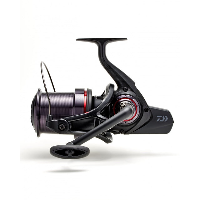 Carrete Daiwa Whisker 22 45 SCW - Tienda Carpfishing
