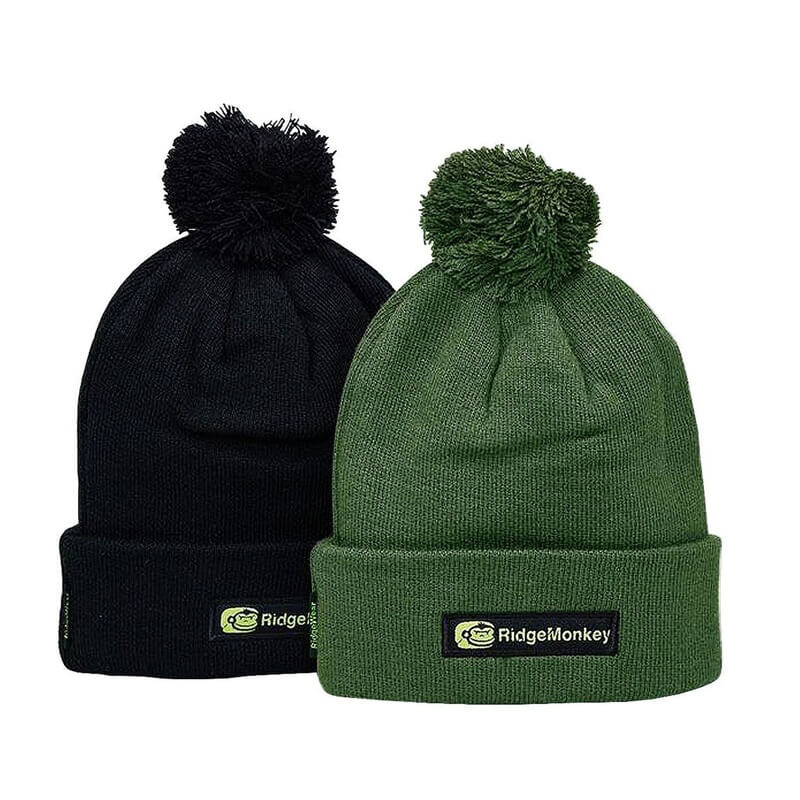 Gorro Ridge Monkey Apearel Verde con bola - Tienda Carpfishing