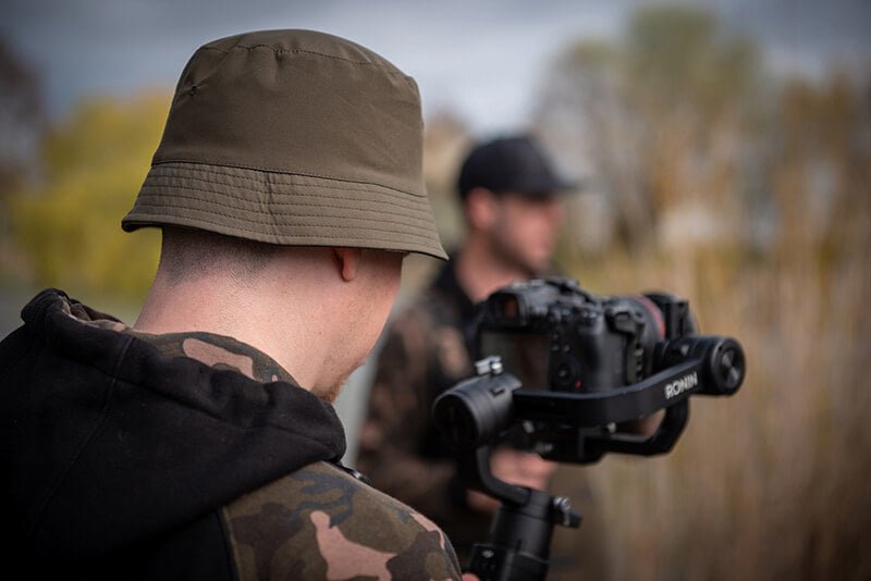 Sombrero Reversible Fox Camo Verde - Tienda Carpfishing